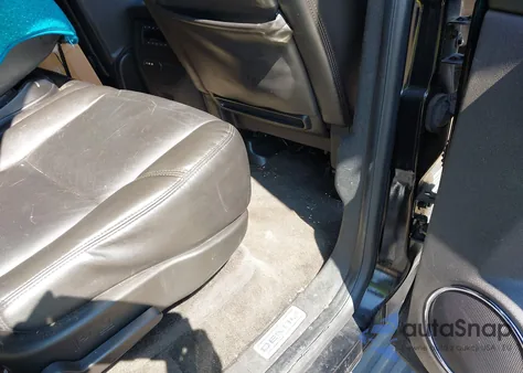 2010 GMC Yukon Denali z USA, uszkodzony, nr VIN 1GKUKEEF8AR100600